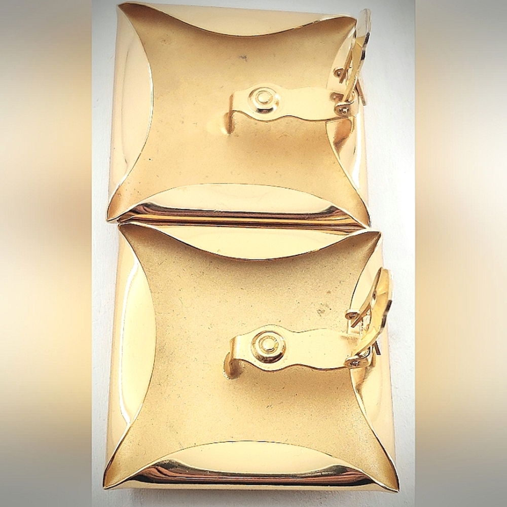 Large Napier Gold Tone Square Clip Earrings - Picture 2 of 8